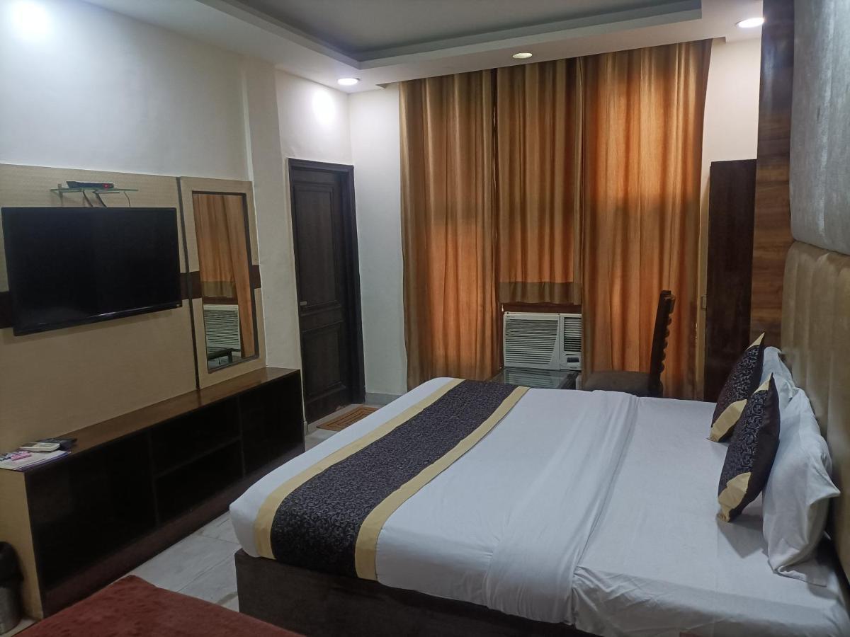 Hotel Le Mount Near Igi Airport 新德里 外观 照片