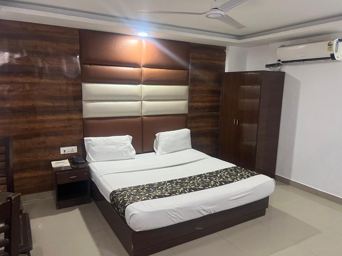 Hotel Le Mount Near Igi Airport 新德里 外观 照片
