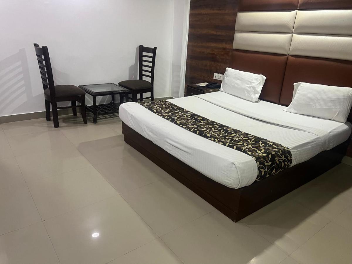 Hotel Le Mount Near Igi Airport 新德里 外观 照片